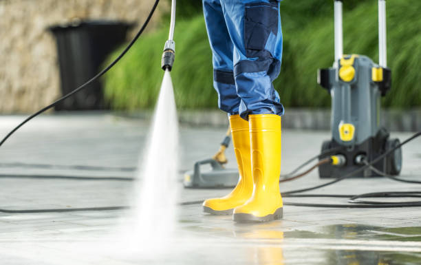 Why Choose Our Certified Pressure Washing Experts for Your Project Needs in Forest City, FL?